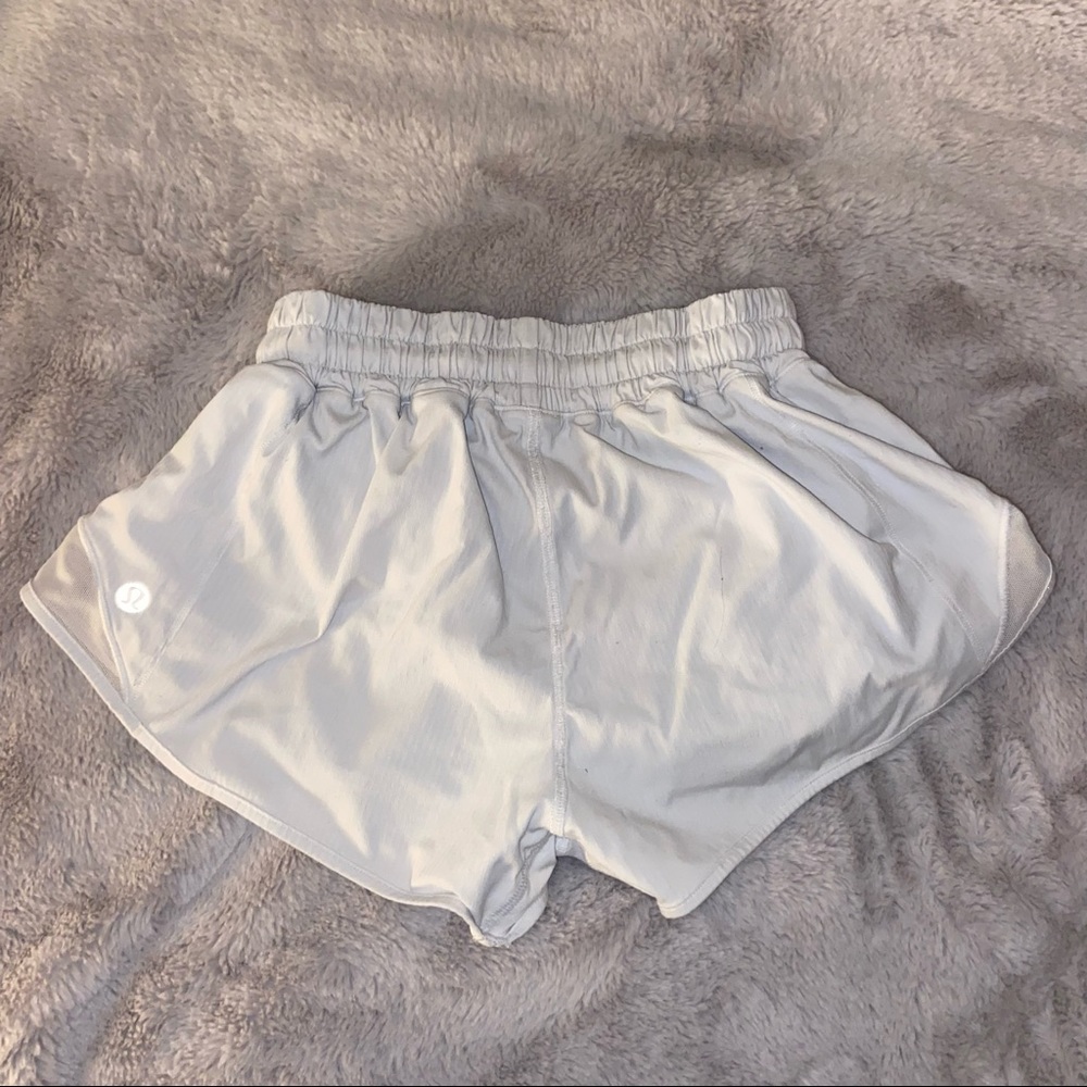 Hotty Hot 2.5 White Lululemon
